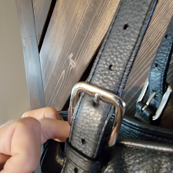 Cole Haan Beautiful gray Large purse - Picture 5 of 13